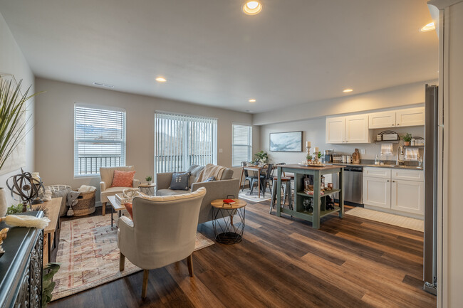 Foto del edificio - 14th St Townhomes