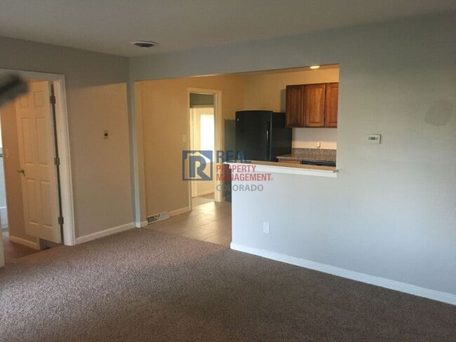 Building Photo - 1060 Emporia St