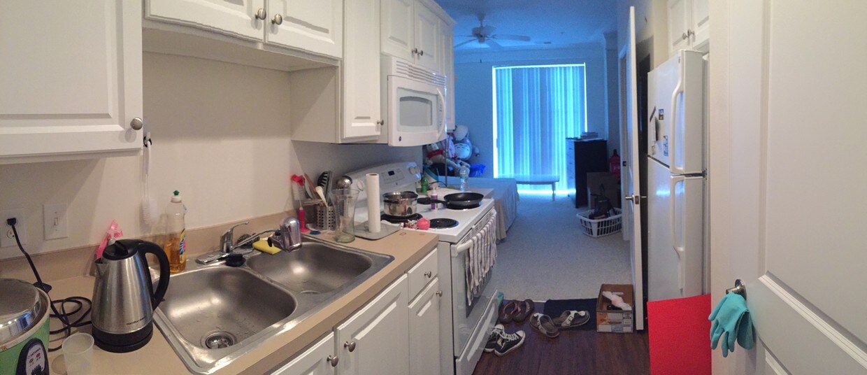 Foto principal - 4210 E Fletcher Ave