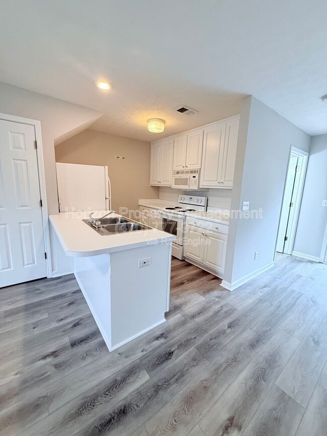 Photo - 2816 Florence Dr Townhome