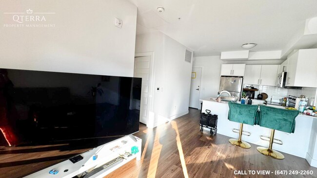 Building Photo - 1000 Lackner Pl