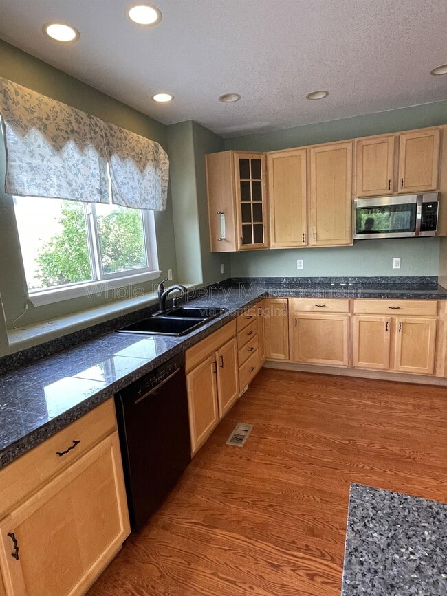 Building Photo - 5409 Sage Brush Dr