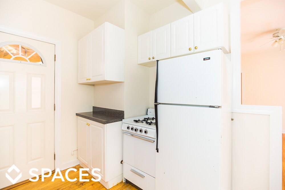 Foto principal - 3823 N Fremont St