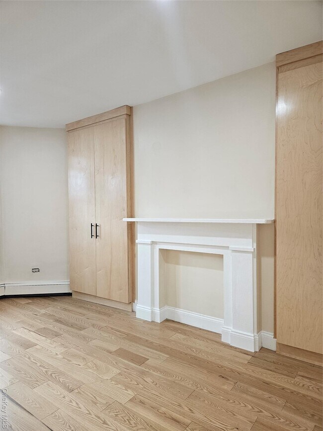 Foto del edificio - 1222 Simpson St