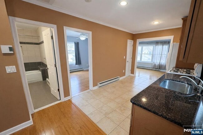 Building Photo - 205 Valley Brook Ave