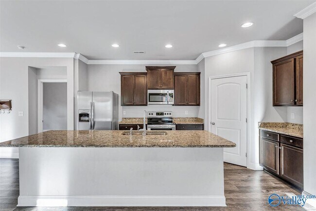 Building Photo - 173 Heritage Brook Dr