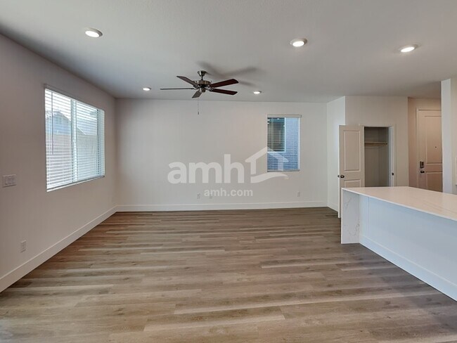 Building Photo - 5860 Fly Fisher St