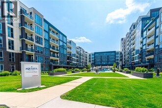 Building Photo - 16 Concord Pl