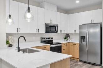 Building Photo - 15613 Admiralty Way