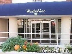 Foto principal - 750 Shore Rd