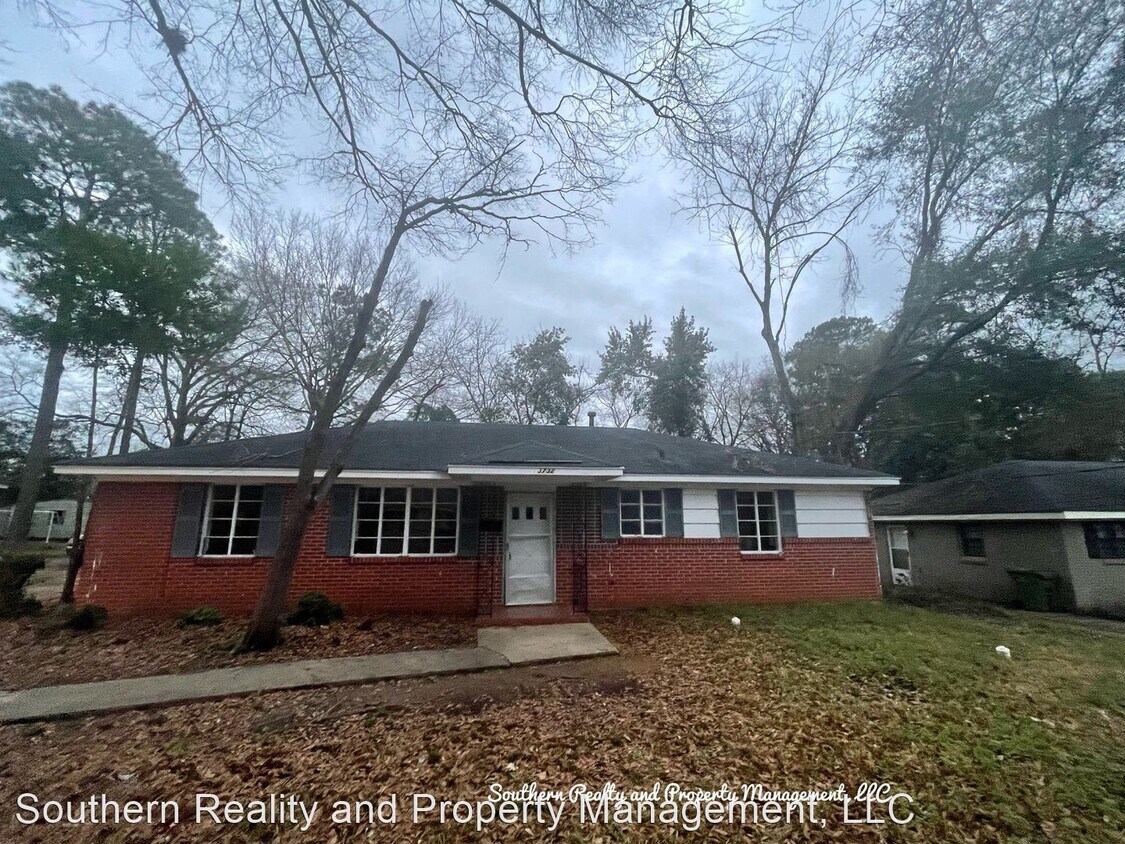 Foto principal - 3 br, 2 bath House - 3732 Honeysuckle Road
