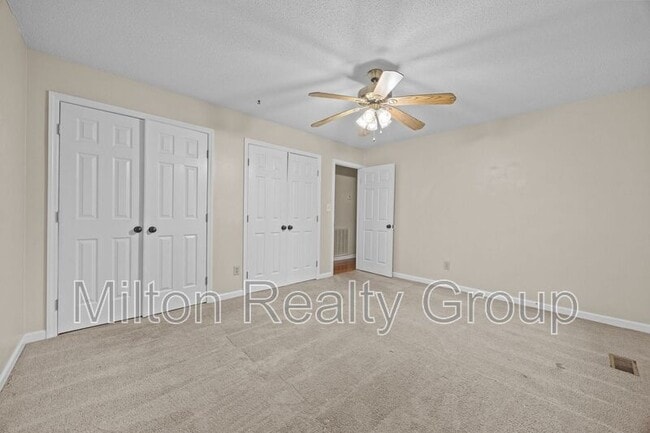 Building Photo - 12013 NC-210