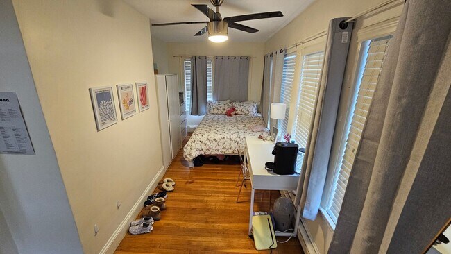 Foto del edificio - 52 Greycliff Rd