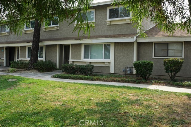 Building Photo - 2061 W Redlands Blvd