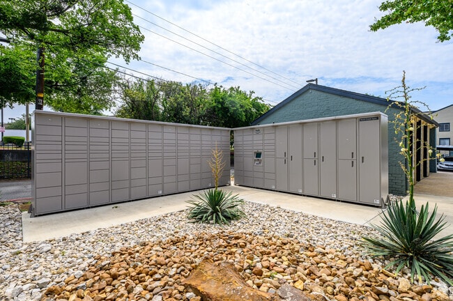 Package Lockers - Rock Creek