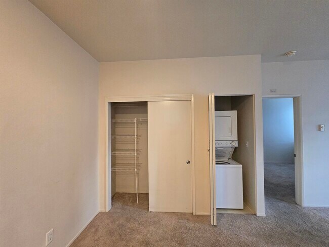 Foto del edificio - 161 Marina Lakes Dr