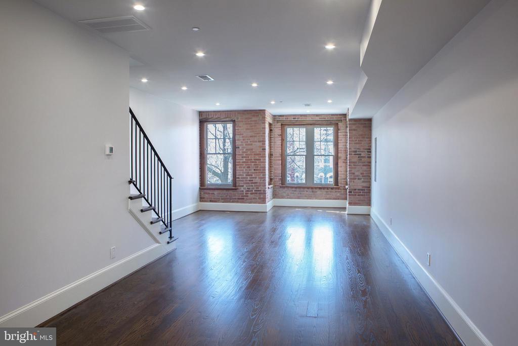 Foto principal - 1909 13th St NW