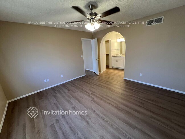 Foto del edificio - 2210 W Utopia Rd