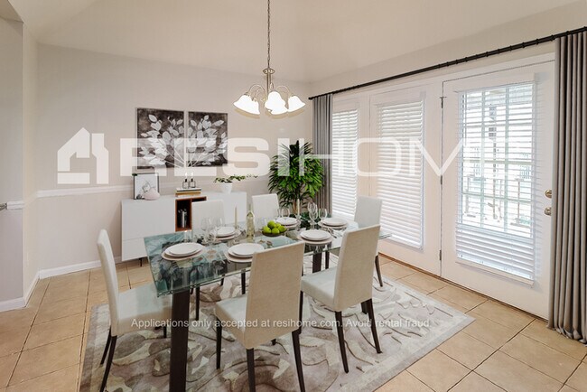 Foto del edificio - 626 Camden Cove Lane
