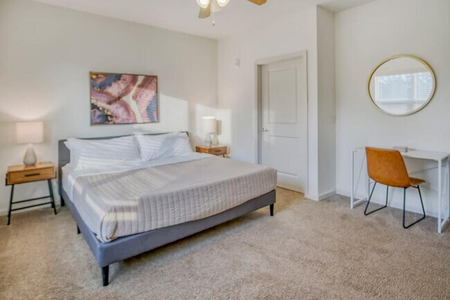 Foto del edificio - 8351 Coventry Ct