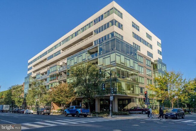 Building Photo - 2501 M St NW