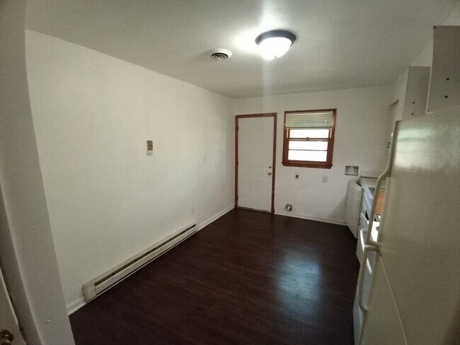 Foto del edificio - 1346 Strand St