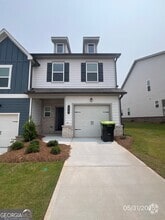 Building Photo - 229 Kenoot Dr