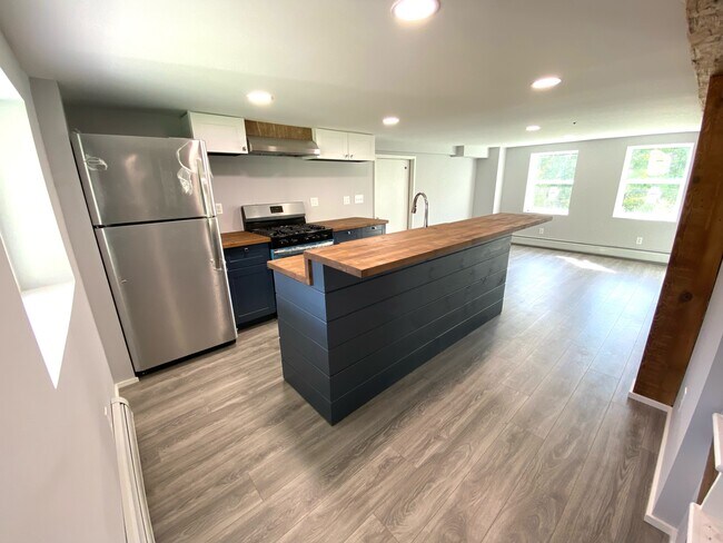 Kitchen - 265 Bradley St