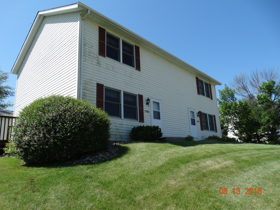 1004 Jay St, Ottumwa, IA 52501 Townhome Rentals in Ottumwa IA