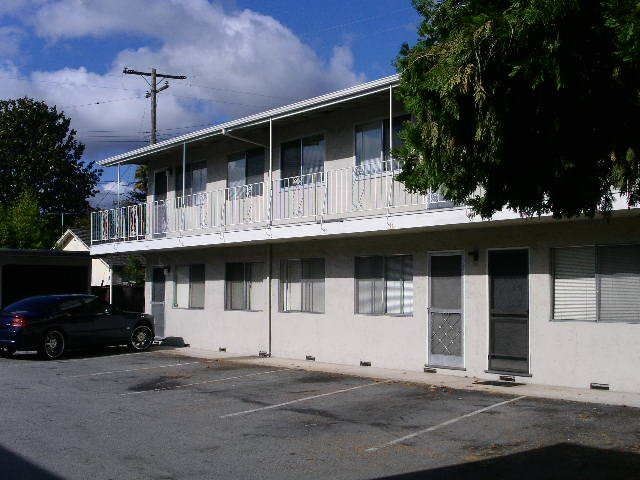 Primary Photo - 2136 Monroe St