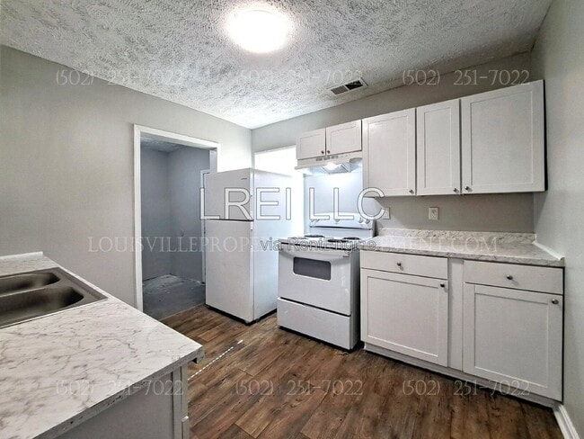 Photo - 3511 Manslick Road House