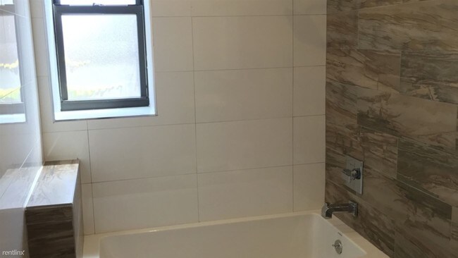 Building Photo - 531 Sutter Ave