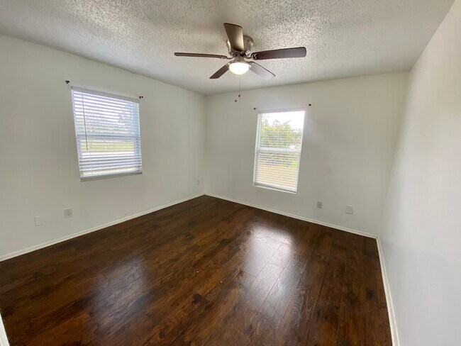 Foto del edificio - 5207 Old Cheney Hwy