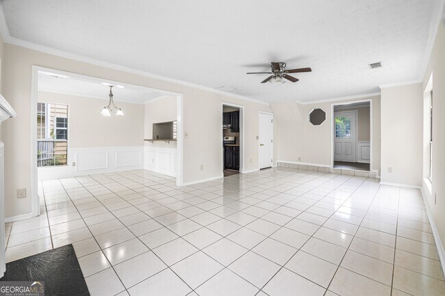 Foto del edificio - 3111 Linden Dr