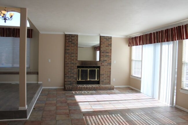 Building Photo - 2 Story Arvada Home located Near Standley ...