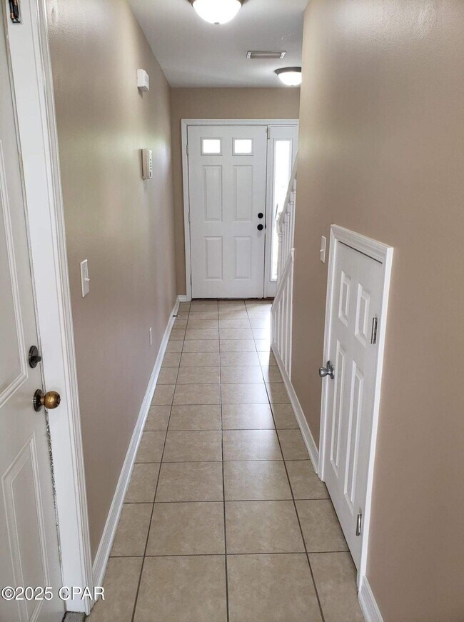 Foto del edificio - 242 Callaway Chase Ln