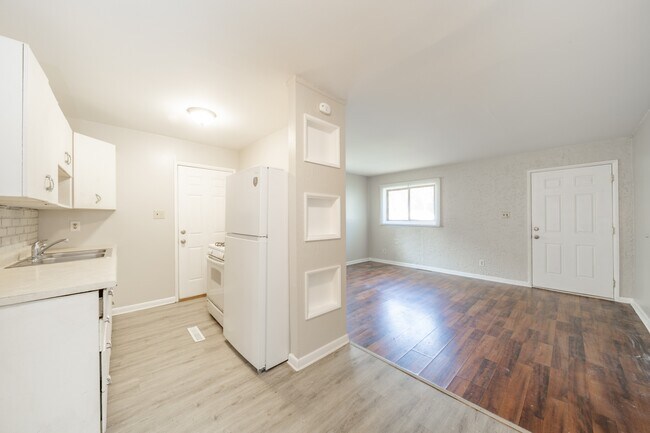 Foto del edificio - 1719 N Livingston Ave