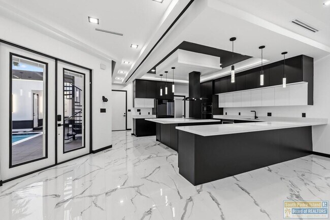 Foto del edificio - 203 W Lantana St