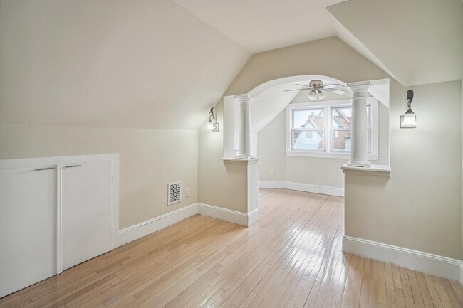 Building Photo - 65 Lembeck Ave