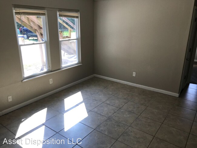 Foto del edificio - 540 NE Park Ln