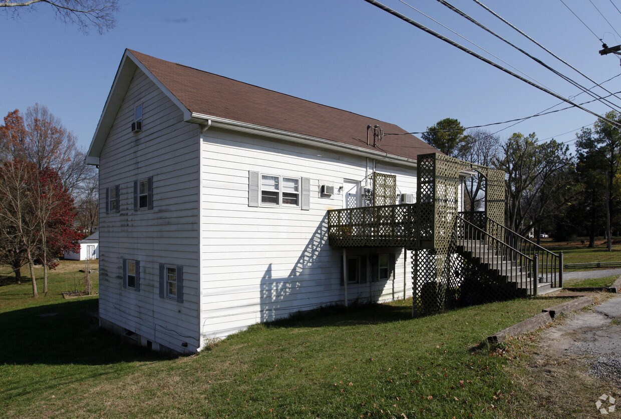 Primary Photo - 178 W Division St
