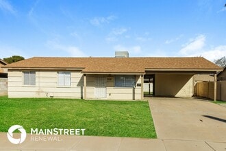 Building Photo - 7132 W Glenrosa Ave