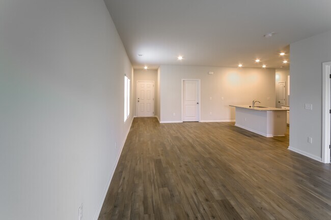 Foto del edificio - 327 Hillwood Ct