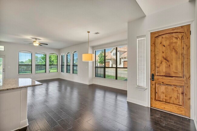 Foto del edificio - 307 Enclave Cir