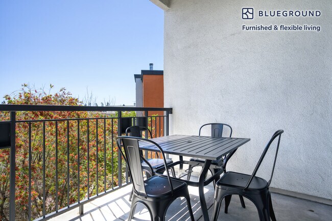 Building Photo - 39370 Civic Center Dr