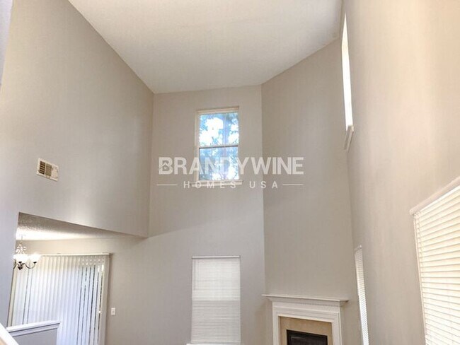 Building Photo - MOVE IN BY AUG 28TH AND RECEIVE  HALF OFF ...