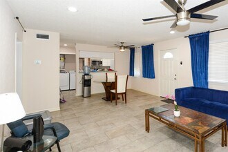 Building Photo - 5632 Birchmont Dr