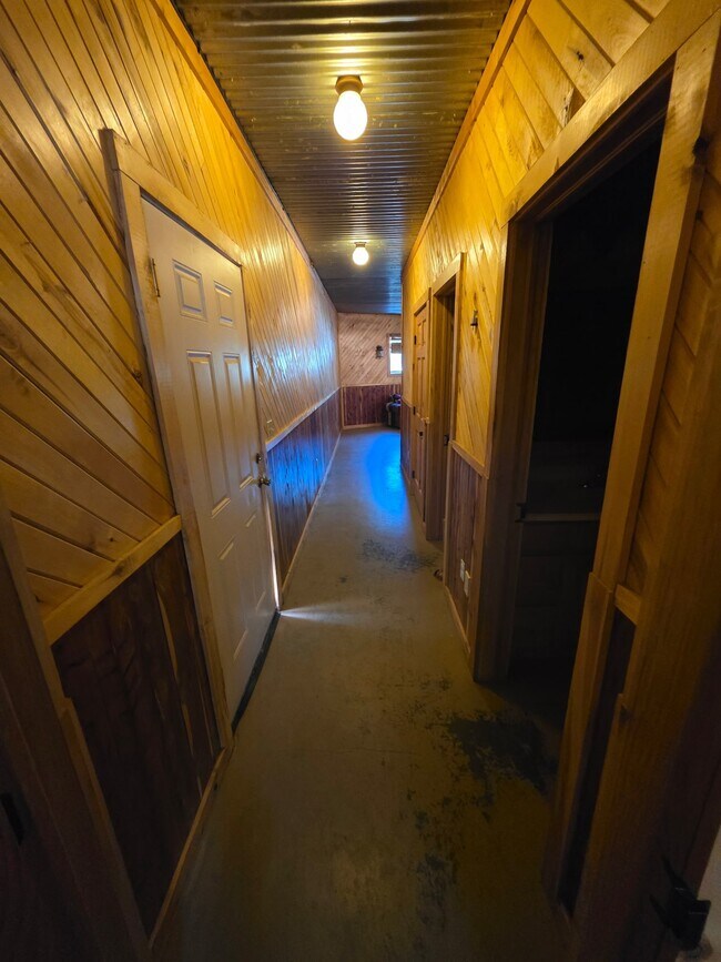 Foto del edificio - 24885 Timothy Rd