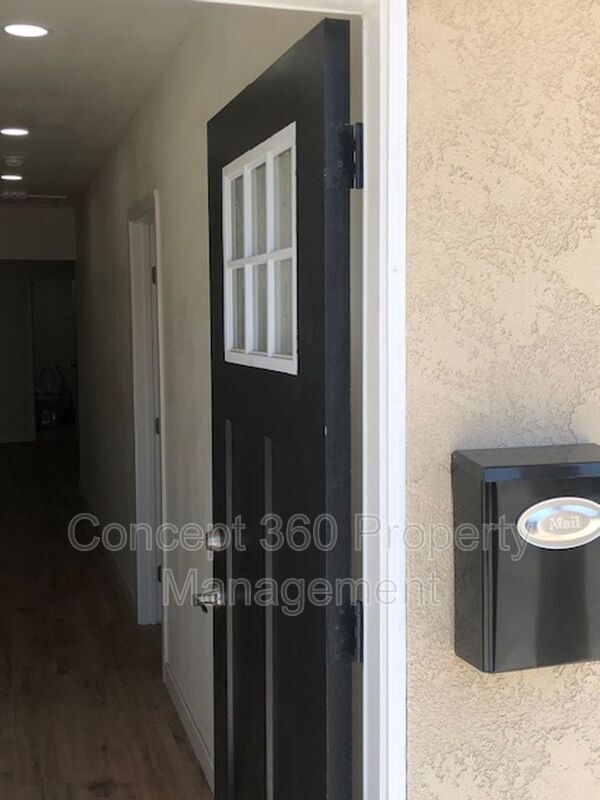 Foto del edificio - 2901 E Artesia Blvd