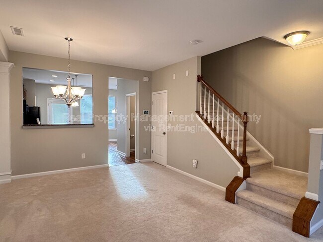 Foto del edificio - 330 Carthage Ct